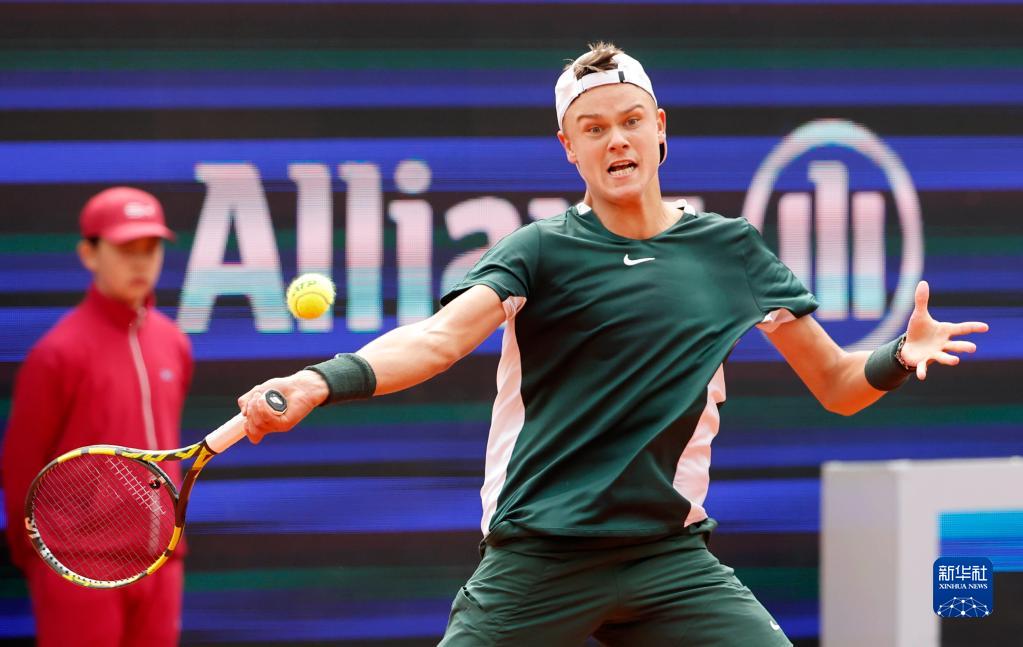 接近中超了！苏超第9轮现场观众人数统计：南京奥体以60633人再创新高